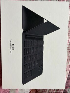 Apple Smart Keyboard Folio for iPad - Black